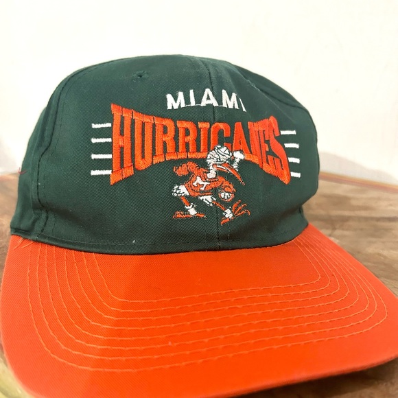 🎉HOST PICK🎉VINTAGE MIAMI HURRICANES SNAPBACK Hat - Picture 6 of 10